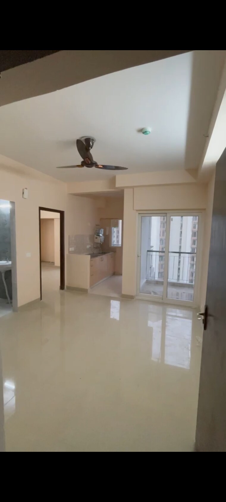 Room, amrapali-ivory-heights 1 Bedroom 600 Sq.Ft. Apartment In Amrapali Dream Valley Greater Noida 9551295