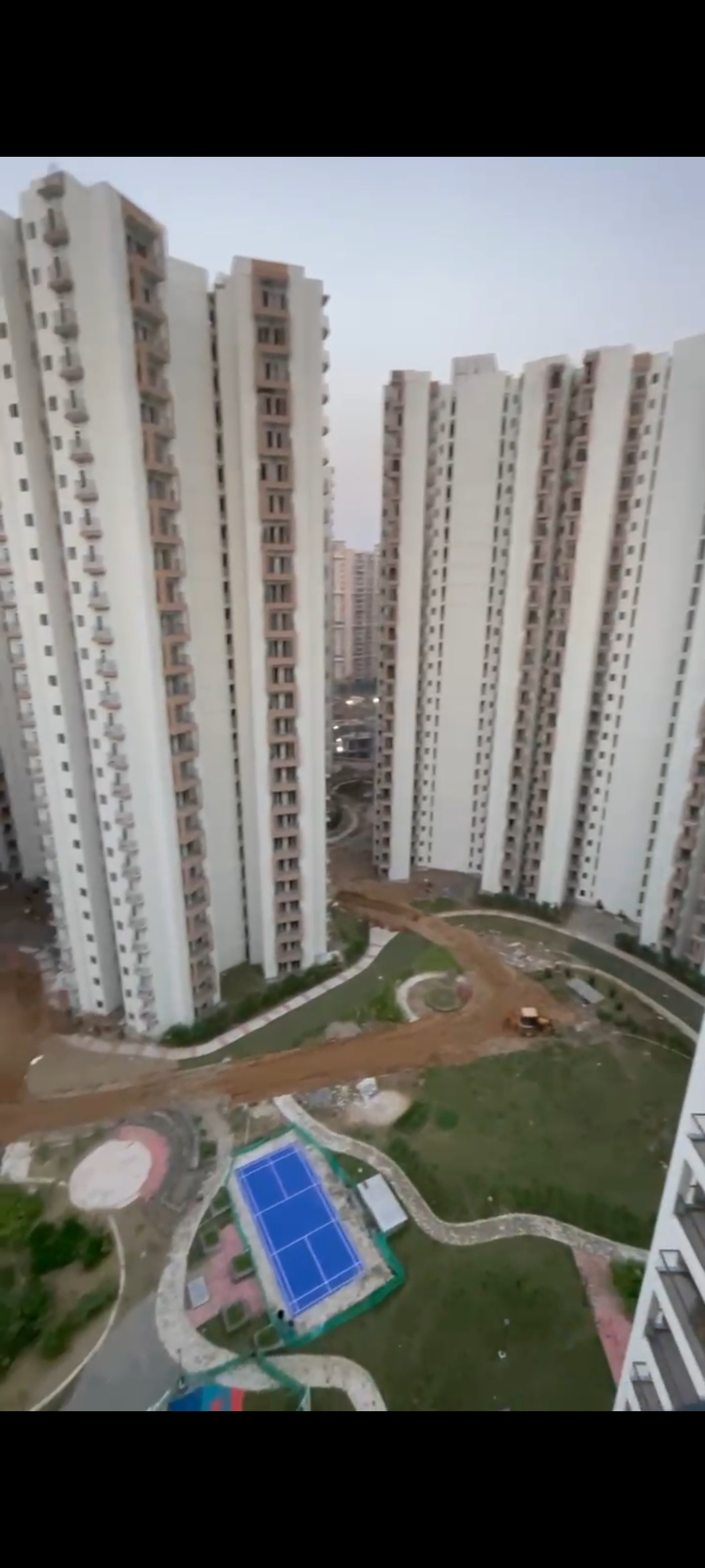 1 BHK 600 Sq.Ft. Apartment in Amrapali Ivory Heights