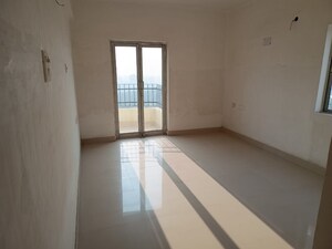 Room in 3 BHK Apartment at Bengal Teen Kanya, Rajarhat New Town – for Sale