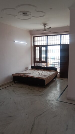 Room in 2 BHK Builder Floor at RWA Apartments Sector 108, Sector 108 – for Rent