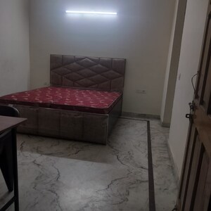 1 BHK Builder Floor For Rent in Sector 9