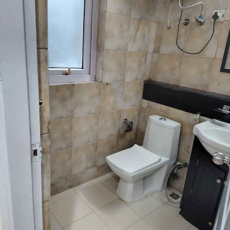 Bathroom, sector 9 1 Bedroom 1200 Sq.Ft. Builder Floor In Sector 9 Gurgaon 9551358