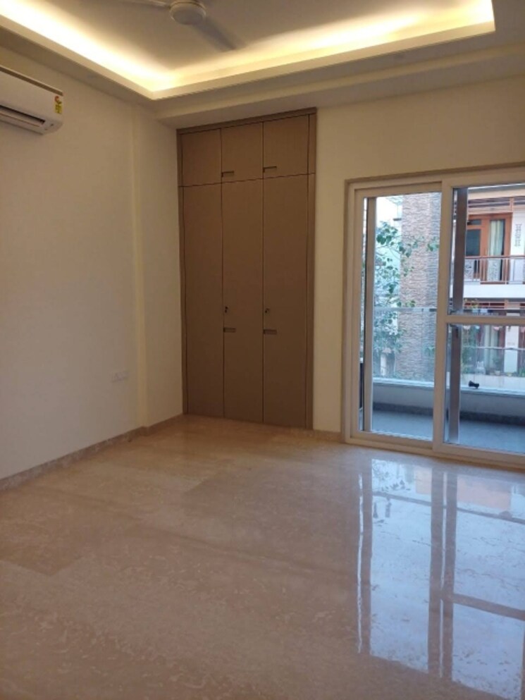 Master Bedroom, kalkaji 3 Bedroom 2000 Sq.Ft. Builder Floor In Kalkaji Delhi 9551390