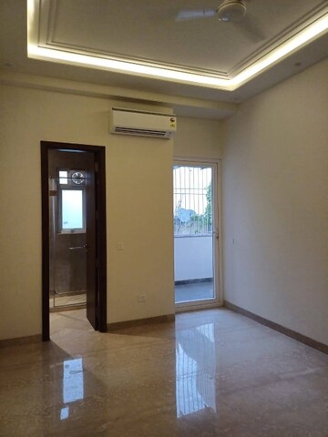 Master Bedroom in 3 BHK Builder Floor at Kalkaji – for Rent