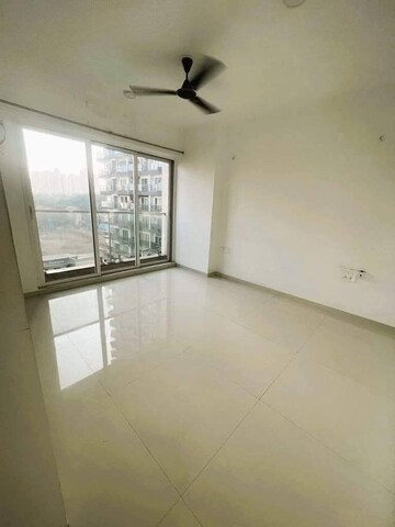 Bedroom in 2 BHK Apartment at Soham Crystal Spires, Thane West – for Rent
