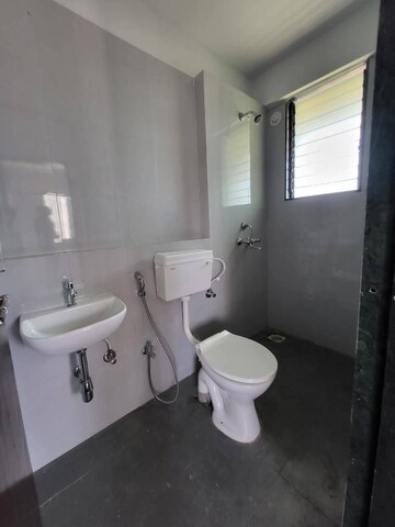 Bathroom in 1 BHK Apartment at Highland Pearl, Thane West – for Rent