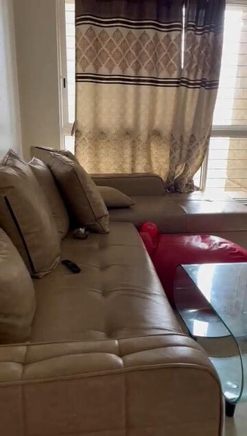 Furnished Amenities in 2 BHK Apartment at Lodha Amara, Kolshet Road – for Rent