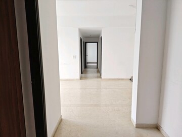 2 BHK Apartment For Rent in Umang Winter Hills, Sector 77