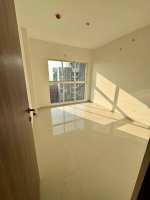 Bedroom in 3 BHK Apartment at Lodha Amara, Kolshet Road – for Rent