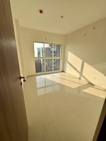 Bedroom in 3 BHK Apartment at Lodha Amara, Kolshet Road – for Rent