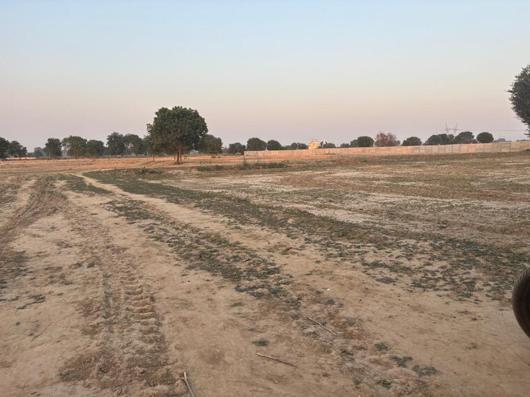 undefined, gwalior road  100 Sq.Yd. Plot In Gwalior Road Agra 9551420