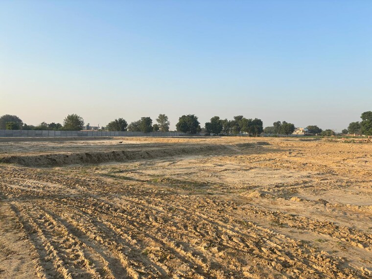 undefined, gwalior road  100 Sq.Yd. Plot In Gwalior Road Agra 9551420