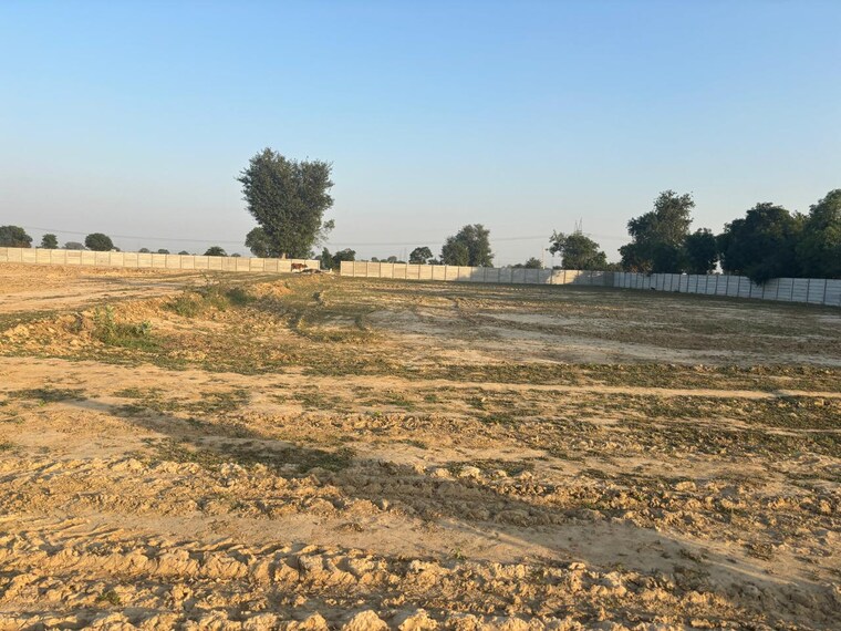 undefined, gwalior road  100 Sq.Yd. Plot In Gwalior Road Agra 9551420