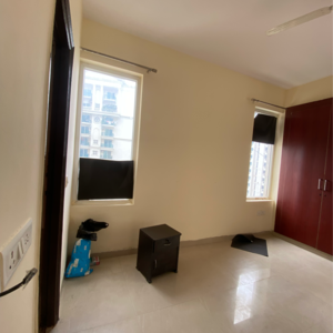 Room in 2 BHK Apartment at Paras Seasons, Sector 168 – for Sale
