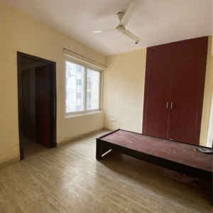 Room in 2 BHK Apartment at Paras Seasons, Sector 168 – for Sale