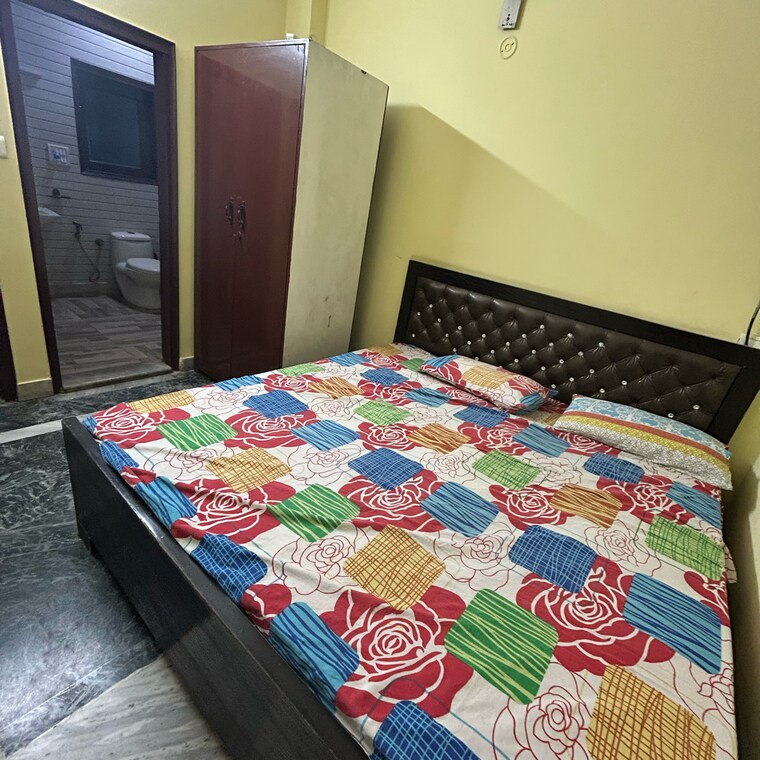 Bedroom, lajpat nagar i 2 Bedroom 900 Sq.Ft. Builder Floor In Lajpat Nagar I Delhi 9551432