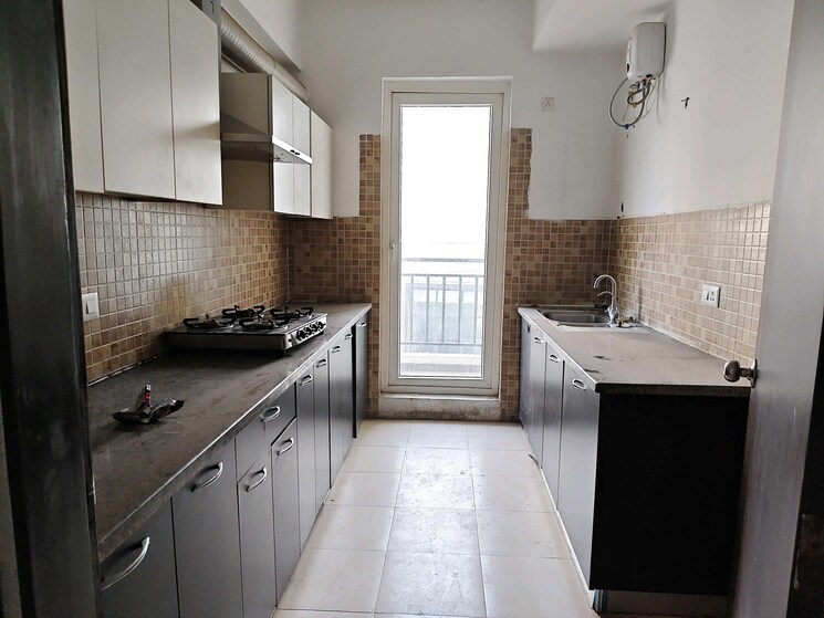 Kitchen, umang-winter-hills 2 Bedroom 1260 Sq.Ft. Apartment In Sector 77 Gurgaon 9551430