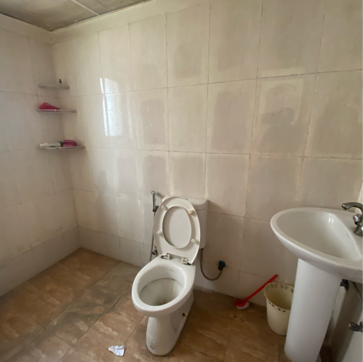 Bathroom, paras-seasons 3 Bedroom 1200 Sq.Ft. Apartment In Sector 168 Noida 9551449