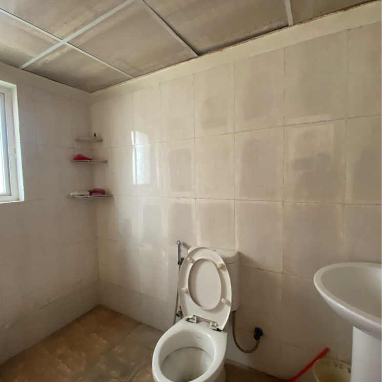 Bathroom, paras-seasons 3 Bedroom 1200 Sq.Ft. Apartment In Sector 168 Noida 9551449