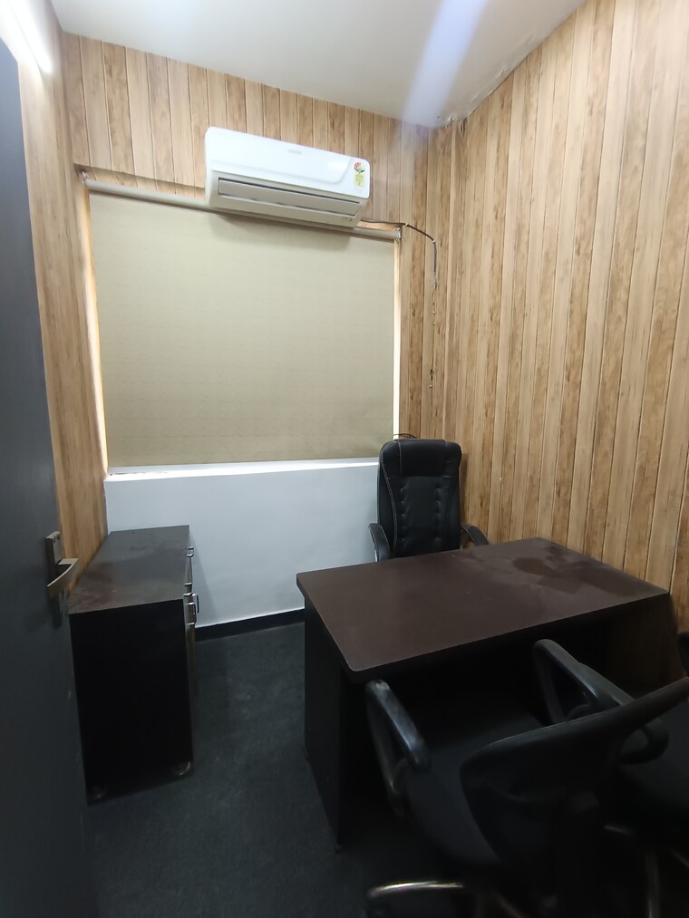 Team Area, sector 3 Commercial Office Space 600 Sq.Ft. In Sector 3 Noida 9551457