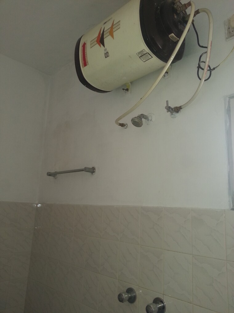 Bathroom, rt nagar 1 Bedroom 670 Sq.Ft. Independent House In Rt Nagar Bangalore 9551462