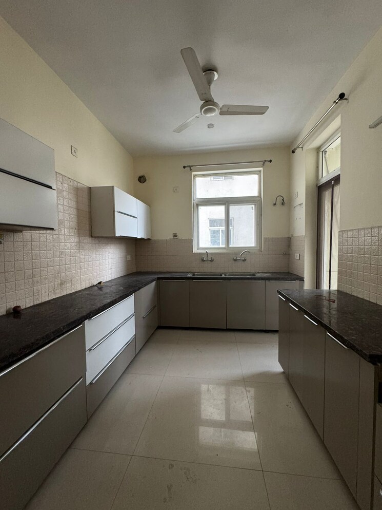 Kitchen, la-prisma 4 Bedroom 1850 Sq.Ft. Apartment In Dhakoli Zirakpur 9551481