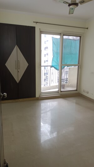 Room in 3 BHK Apartment at Aditya Celebrity Homes, Sector 76 – for Rent