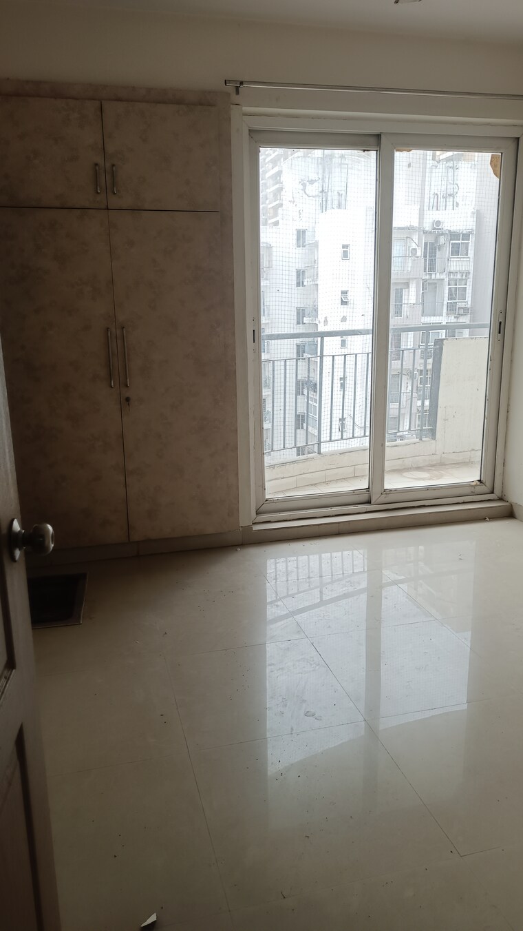 Room, aditya-celebrity-homes 3 Bedroom 1650 Sq.Ft. Apartment In Sector 76 Noida 9551486