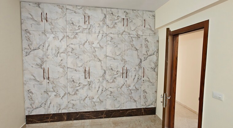 Room, dlf-new-town-heights-i 4 Bedroom 2630 Sq.Ft. Apartment In Sector 90 Gurgaon 9551474