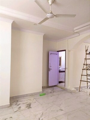 Living Room in 2.5 BHK Builder Floor at Chittaranjan Park – for Rent