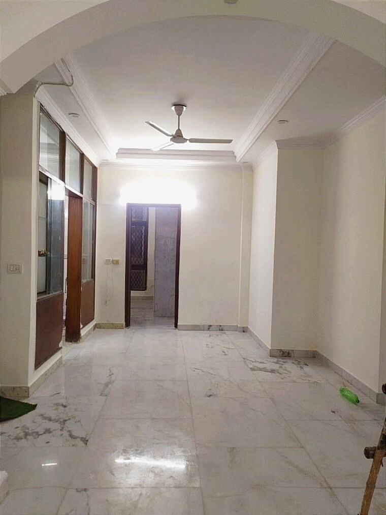 Living Room, chittaranjan park 2.5 Bedroom 1300 Sq.Ft. Builder Floor In Chittaranjan Park Delhi 9551526
