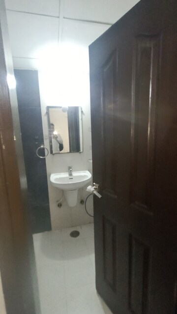 Bathroom in 3 BHK Apartment at Jm Orchid, Sector 76 – for Rent