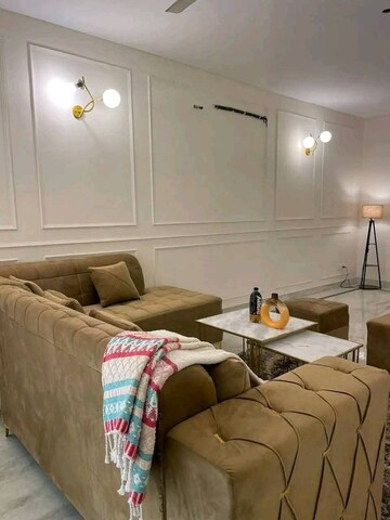 Bedroom in 3 BHK Builder Floor at Saket – for Rent