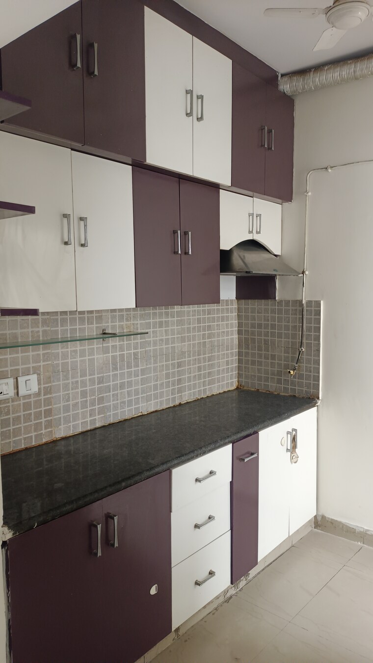 Kitchen, nimbus-the-hyde-park 3 Bedroom 1320 Sq.Ft. Apartment In Sector 78 Noida 9551531