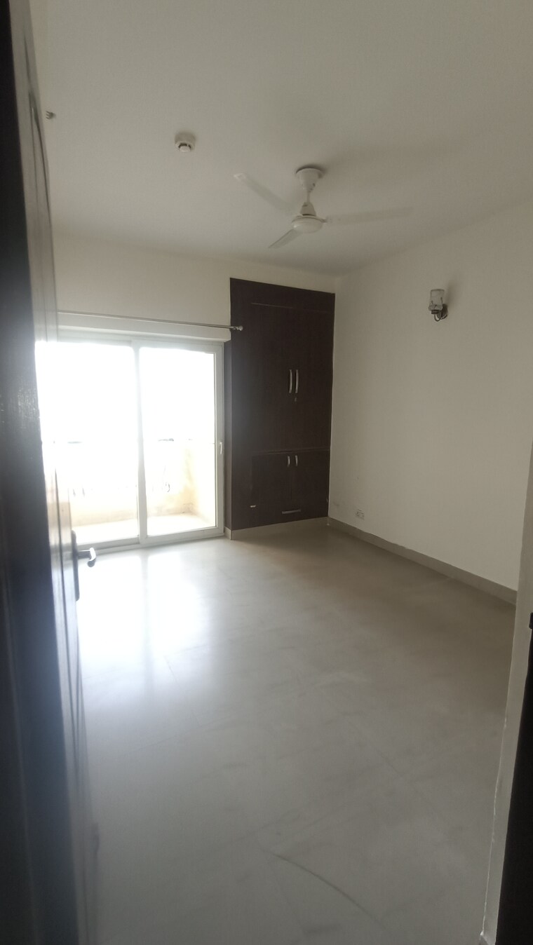 Room, nimbus-the-hyde-park 3 Bedroom 1320 Sq.Ft. Apartment In Sector 78 Noida 9551531