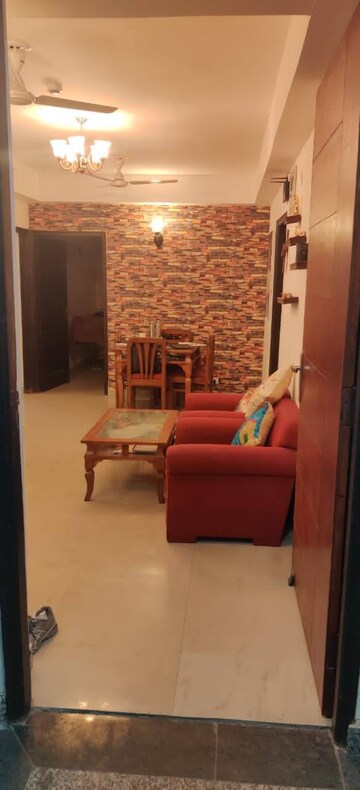 2 BHK Apartment For Rent in Nimbus The Hyde park, Sector 78