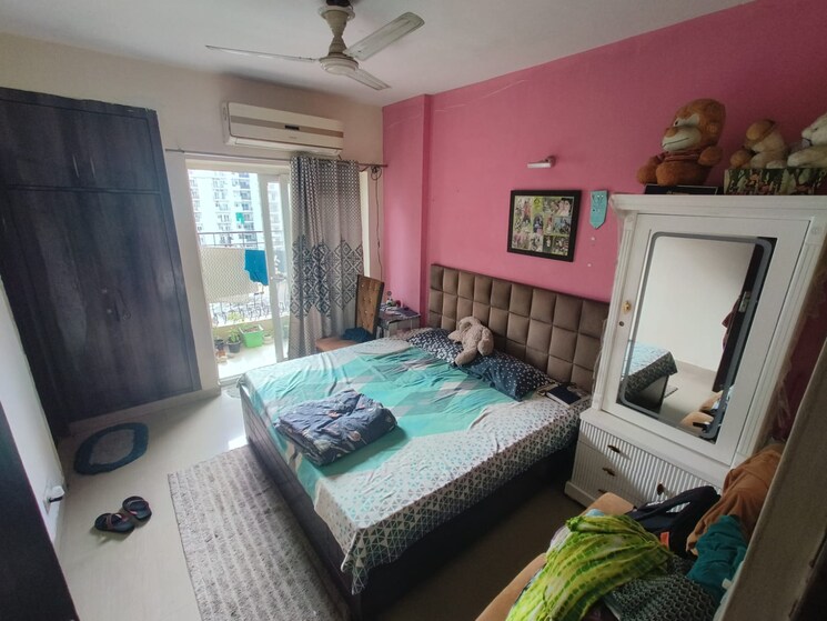 Bedroom, nimbus-the-hyde-park 2 Bedroom 915 Sq.Ft. Apartment In Sector 78 Noida 9551555