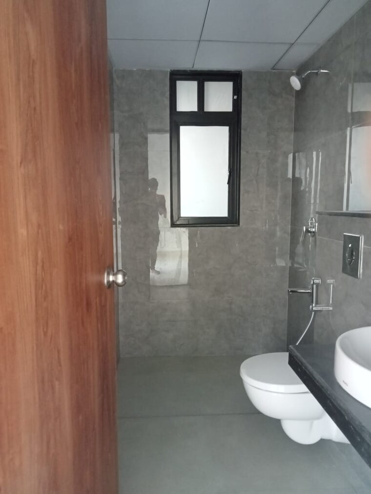 Bathroom, gagan-klara 2 Bedroom 825 Sq.Ft. Apartment In Balewadi Pune 9551580