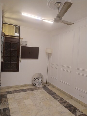 Living Room in 3 BHK Builder Floor at Greater Kailash ii – for Rent