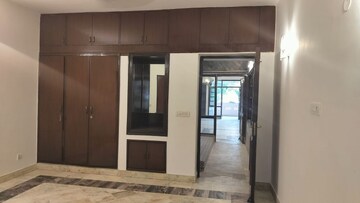 Master Bedroom in 3 BHK Builder Floor at Greater Kailash ii – for Rent