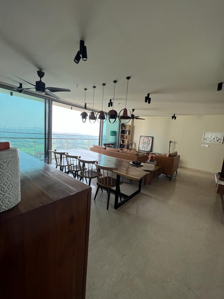 Team Area, oberoi-realty-prisma 4 Bedroom 2131 Sq.Ft. Apartment In Andheri East Mumbai 9551626