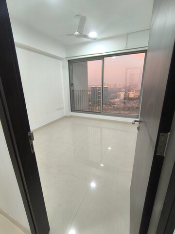 Room in 3 BHK Apartment at Sunteck City Avenue 4, Goregaon West – for Rent
