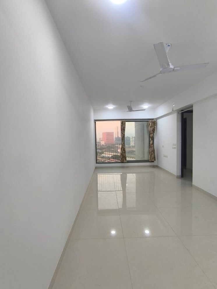 Living Room, sunteck-city-avenue-4 3 Bedroom 968 Sq.Ft. Apartment In Goregaon West Mumbai 9551642