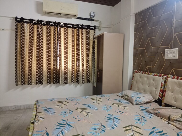 Bedroom, andheri east Pg For Girls In Andheri East 9551660