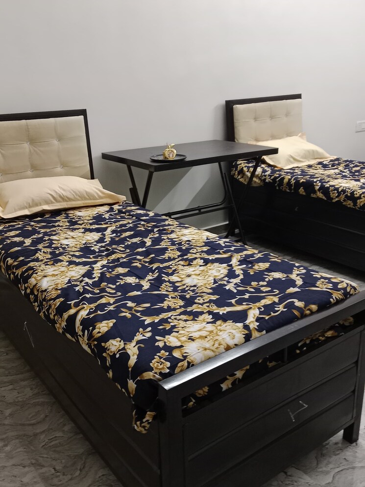 Bedroom, andheri east Pg For Girls In Andheri East 9551660