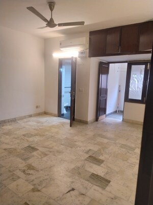 Master Bedroom in 3 BHK Builder Floor at Greater Kailash ii – for Rent