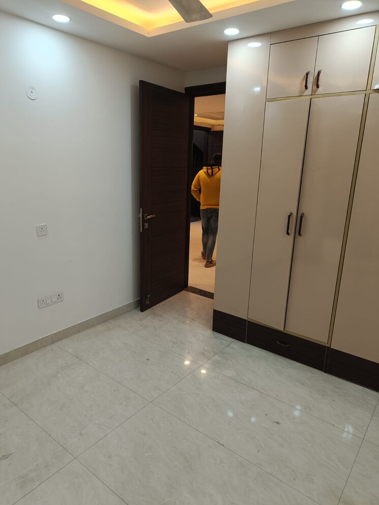 Room, mehrauli 3 Bedroom 1100 Sq.Ft. Builder Floor In Mehrauli Delhi 9551679