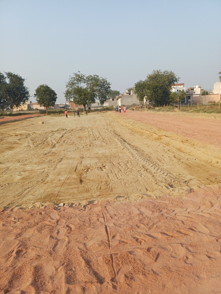 Garden, bhopani  50 Sq.Yd. Plot In Bhopani Faridabad 9551680