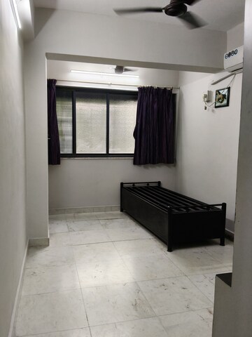 1 BHK Apartment For Rent in Pratap CHS, Santacruz East