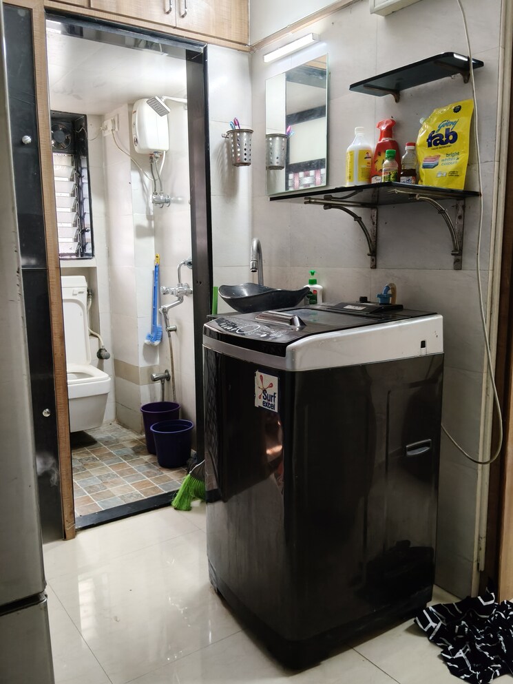 Kitchen, golden-orchid 1.5 Bedroom 650 Sq.Ft. Apartment In Santacruz East Mumbai 9551729